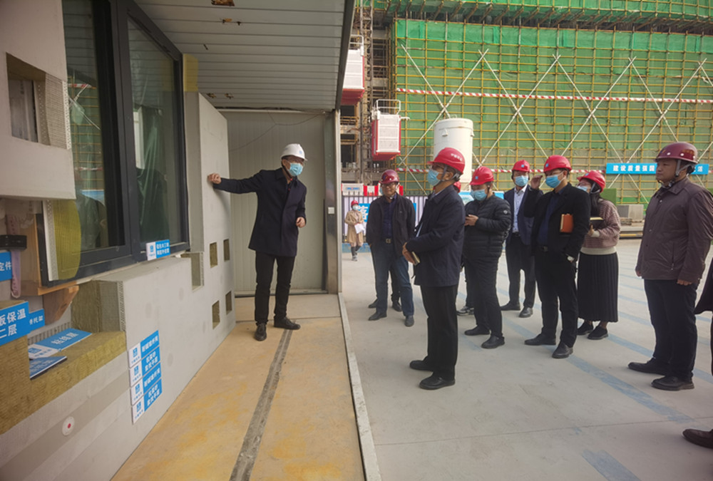 航空港區重點辦領導帶隊赴外國語港區項目調研交流項目代建工作